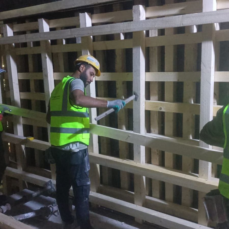 فريق قدراتنا في الموقع